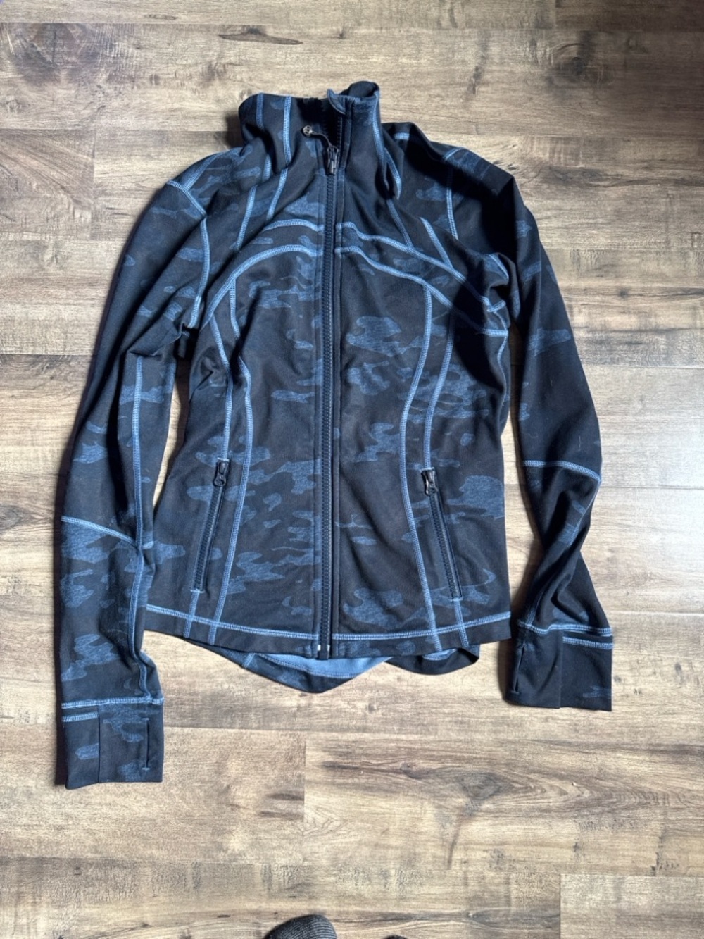 Lululemon Define Jacket Blue Camo Print Discontinued Luon Full Zip Size 8 - Picture 6 of 8